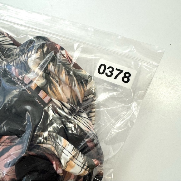 Hurley S Tropical Palm Leaves Print One Piece Swimsuit Cross Cross Back Beachy - Picture 12 of 12